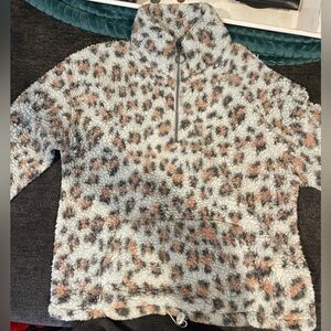 crop sherpa with elastic adjustable waistband